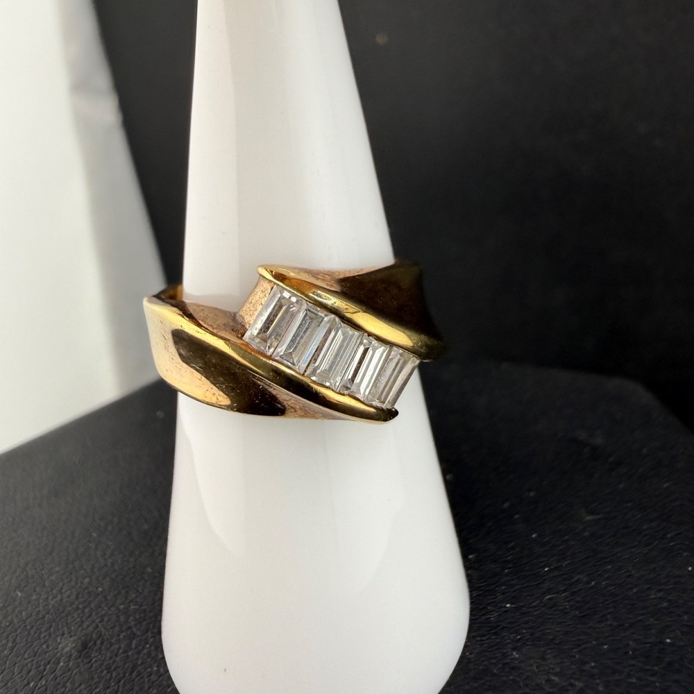 Vintage Cocktail Ring Gold Tone Rhinestone Signed DAC Size 7